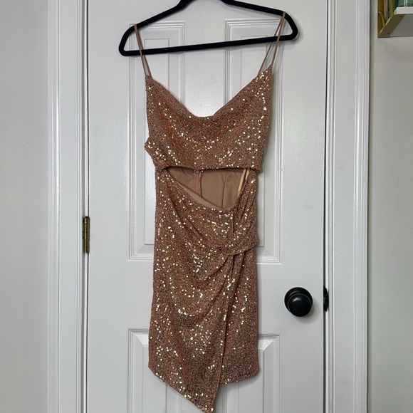 Saints + Secrets Elegant Rose Gold Sequin Dress - Picture 4 of 9